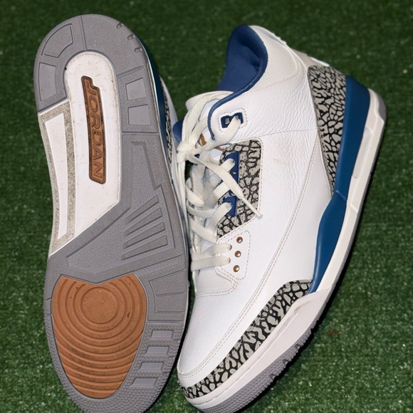 Jordan Other - Air Jordan 3 “ Wizards” size 13 ** Worn 1x**